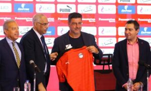 روي-فيتوريا-يوافق-على-تدريب-أهلي-جدة-بشرط-وحيد